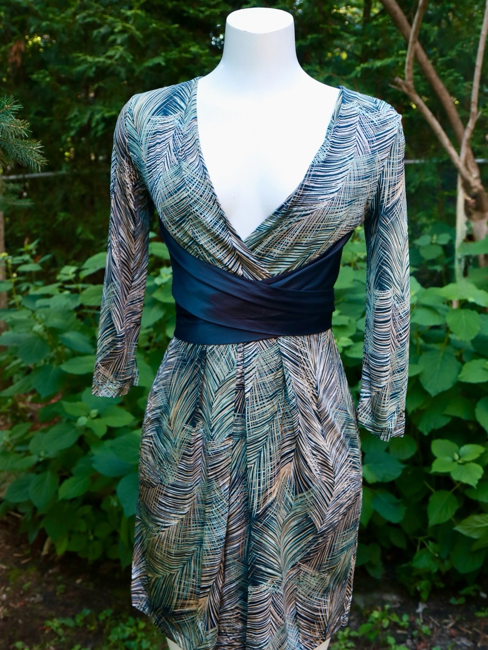 BCBGMaxAzria Teal and Cream Leaf-Print Wrap Dress with Black Waist Sash